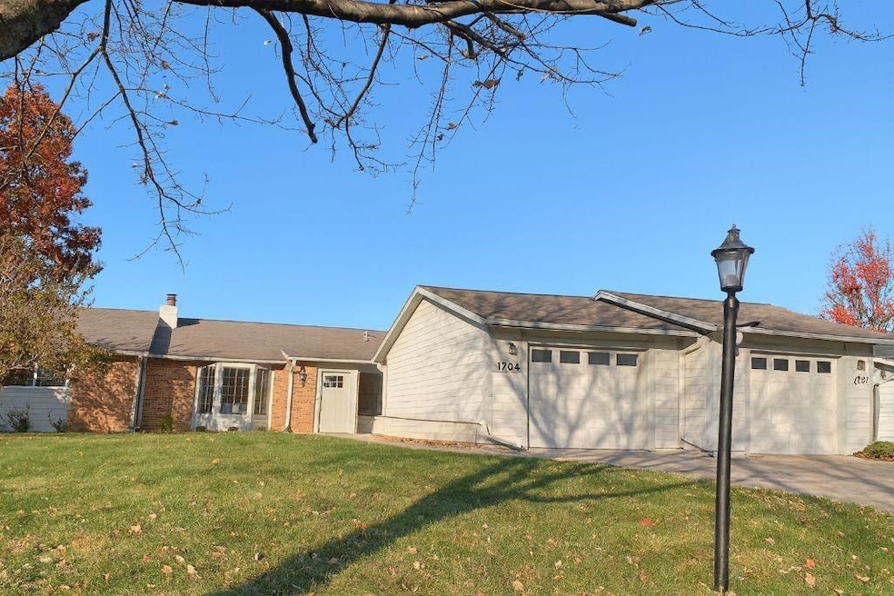 1704 W Long Blvd, Raymore, MO 64083 - photo 1