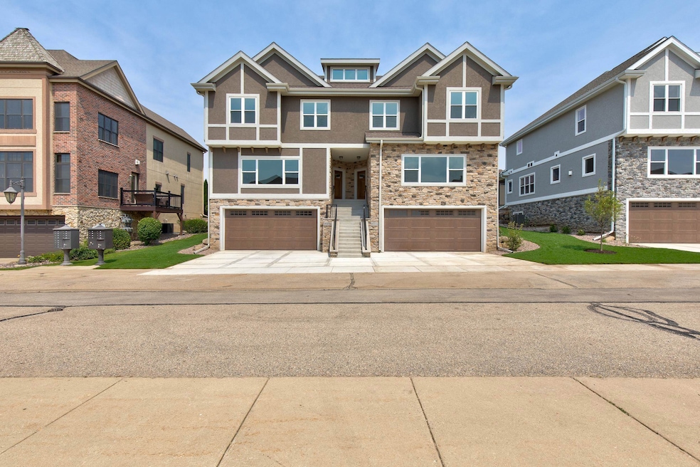 For Sale $799,000 • Co-Listing Agent