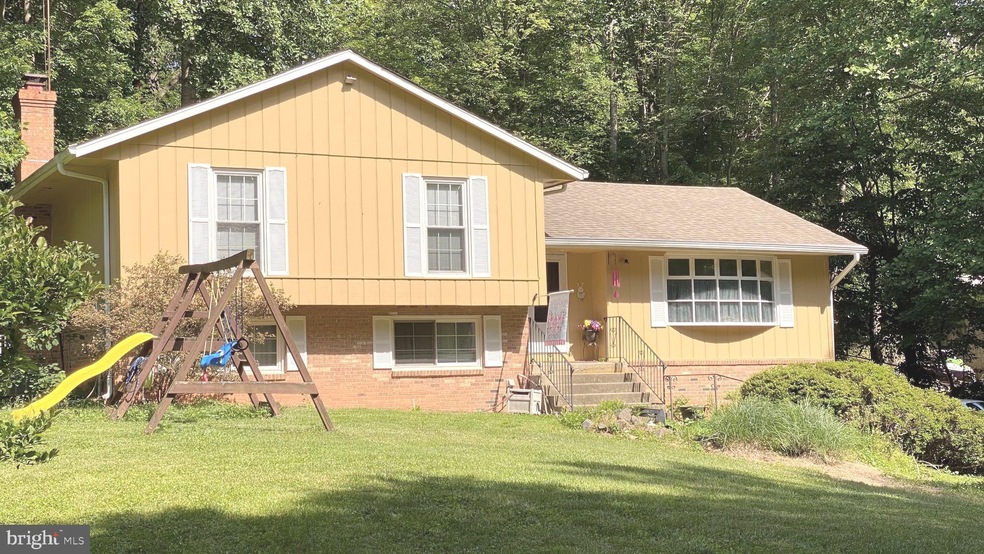 12313 Running Deer Rd, Manassas, VA 20112 - photo 1