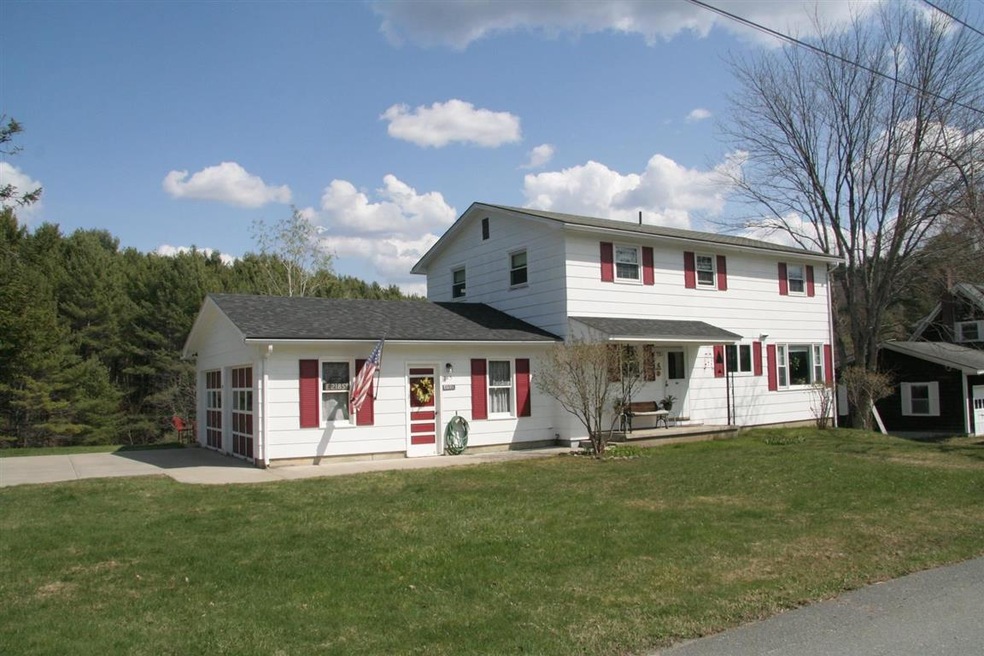 245 Waterman Cir, Saint Johnsbury, VT 05819 - photo 1