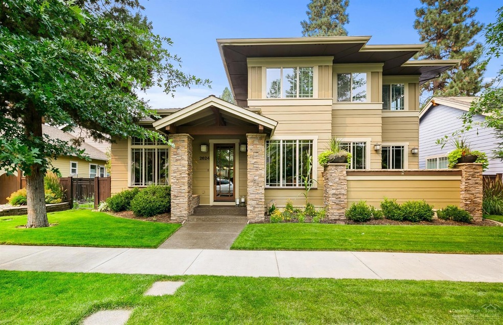 2624 NW Lemhi Pass Dr, Bend, OR 97701 - photo 1