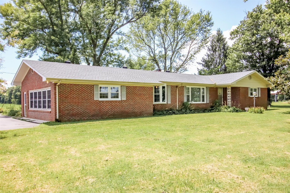 Large 2,370 sq ft 3 bedroom, 2 bath home on 1.1 acre lot
