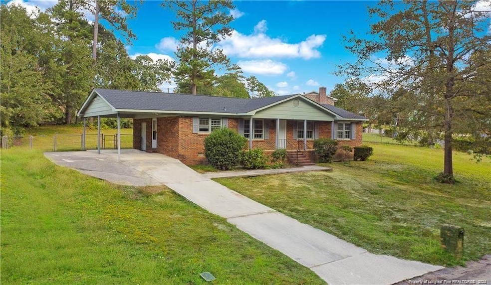 106 Brewster Dr, Fayetteville, NC 28303 - photo 1