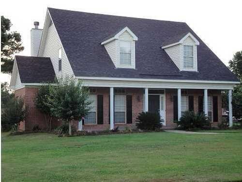 1152 Wakefield Court South