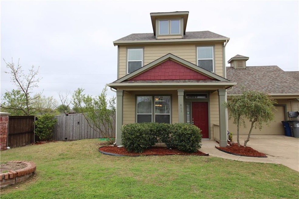 801 Chickesaw Ln, Wylie, TX 75098 - photo 1