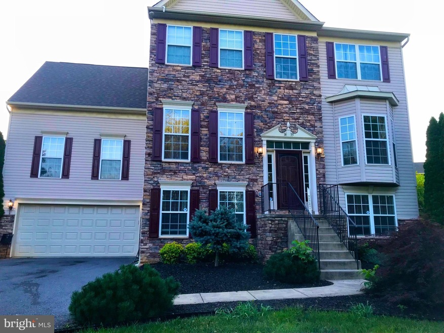 1435 Henshaw Rd, Inwood, WV 25428 - photo 1