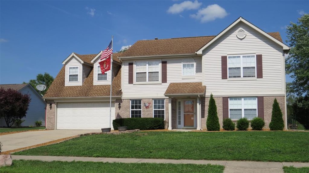 595 Hummingbird Ln, Whiteland, IN 46184 - photo 1