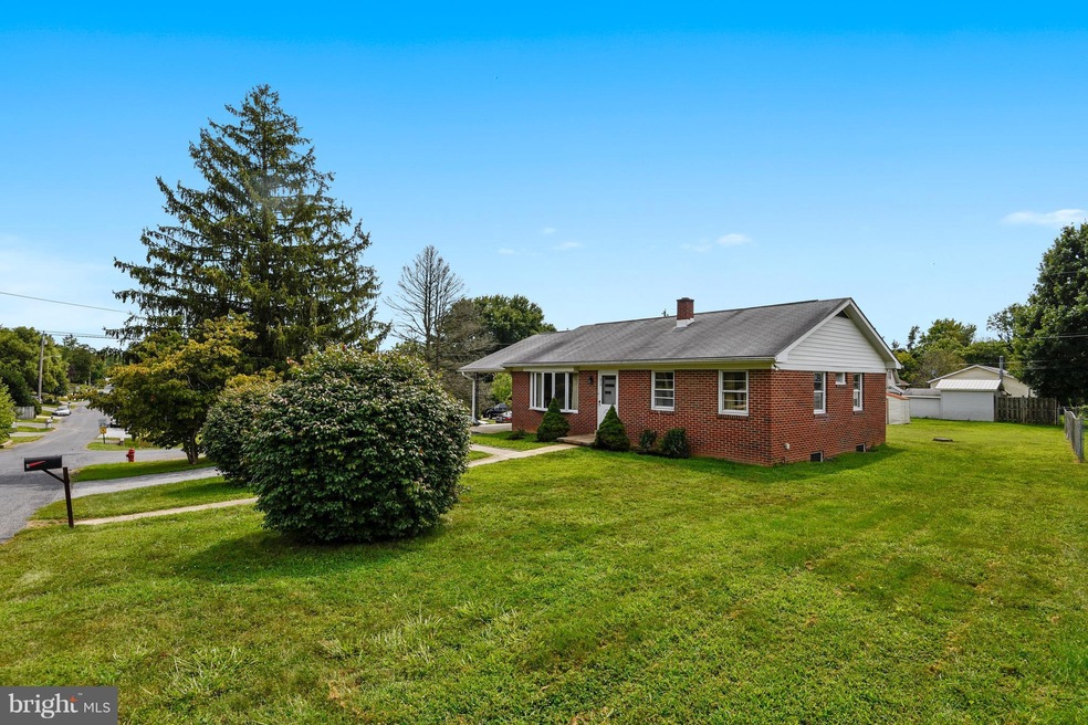 515 Tritapoe Dr, Knoxville, MD 21758 - photo 1