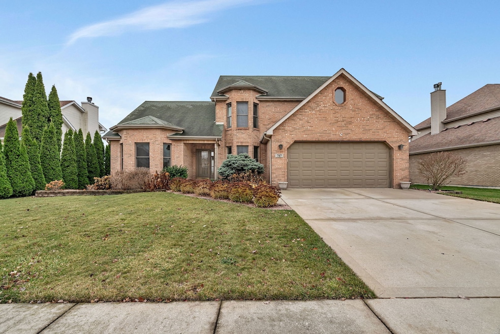 717 Casey Dr, Minooka, IL 60447 - photo 1