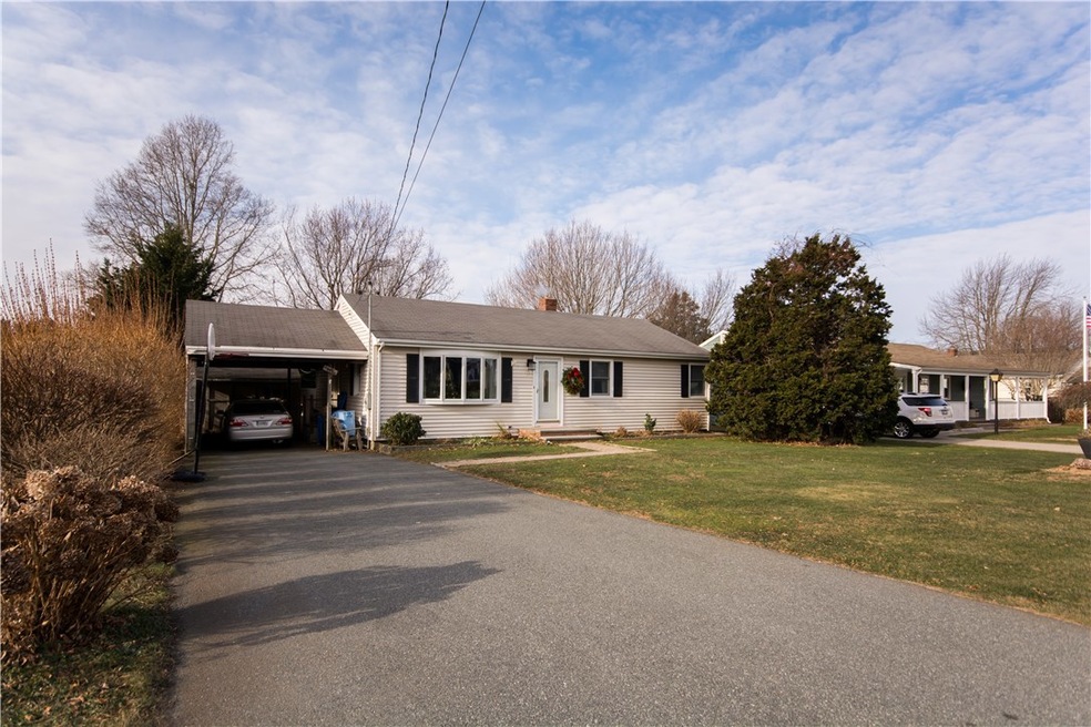 38 Brookdale Rd, Middletown, RI 02842 - photo 1