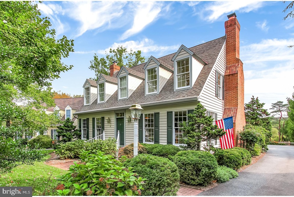 4 Shady Brook Ct, Lutherville Timonium, MD 21093 - photo 1