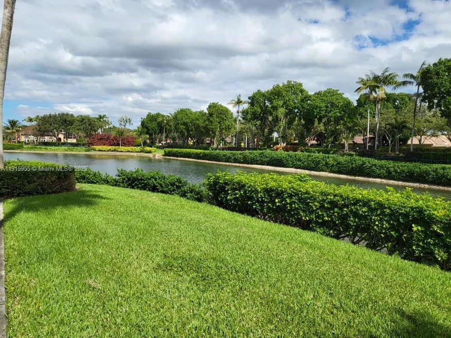 3415 NE 9th Dr unit 104, Homestead, FL 33033 - photo 1