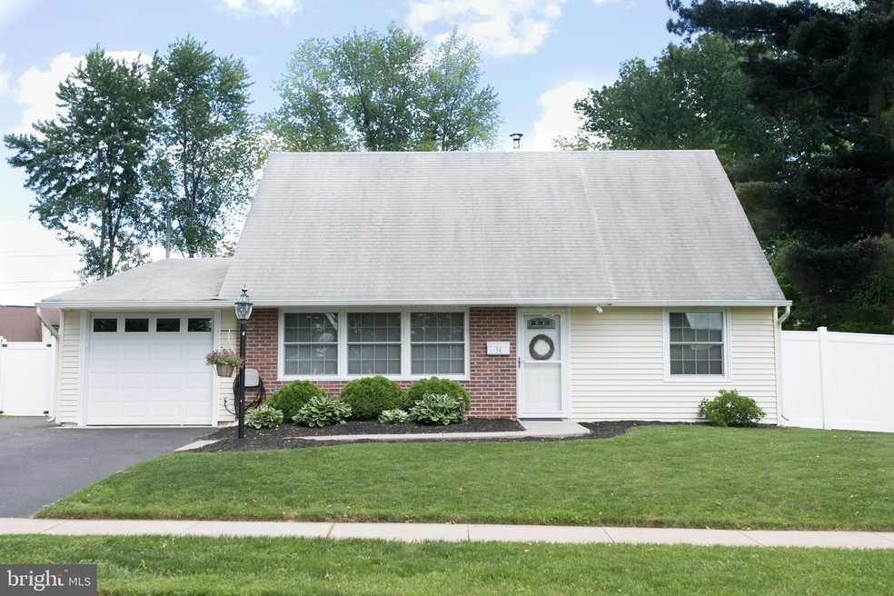 34 Crystal Rd, Levittown, PA 19057 - photo 1