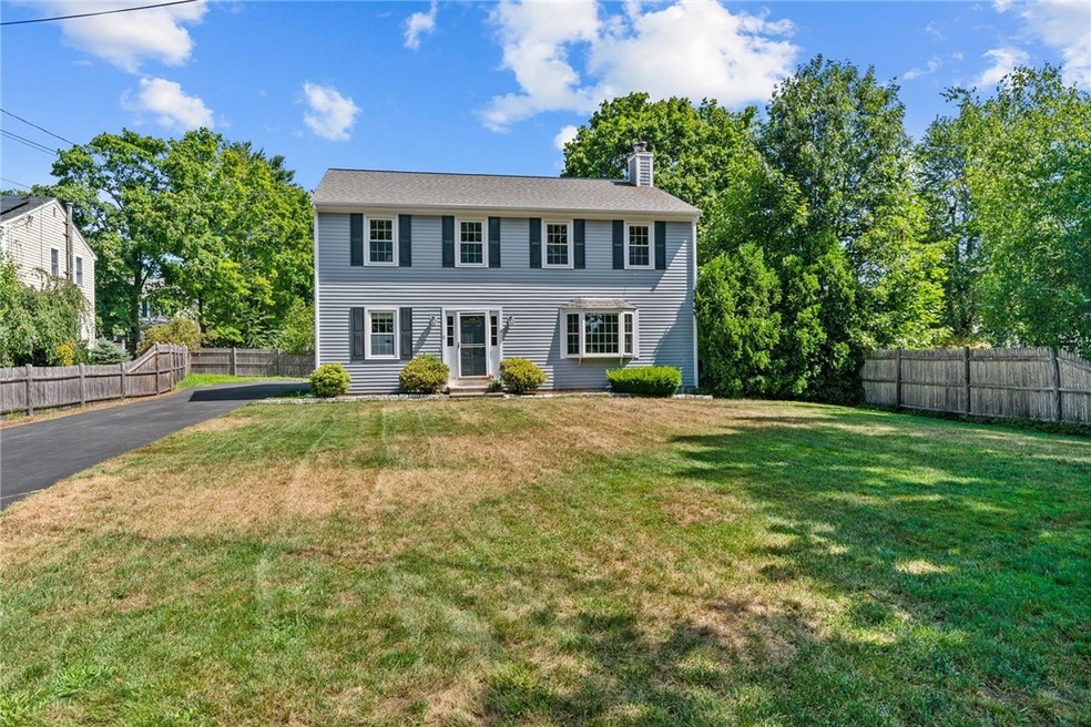 5 Fairview Cir, Barrington, RI 02806 - photo 1