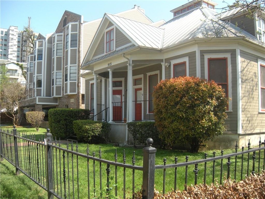 915 W 23rd St unit C, Austin, TX 78705 - photo 1