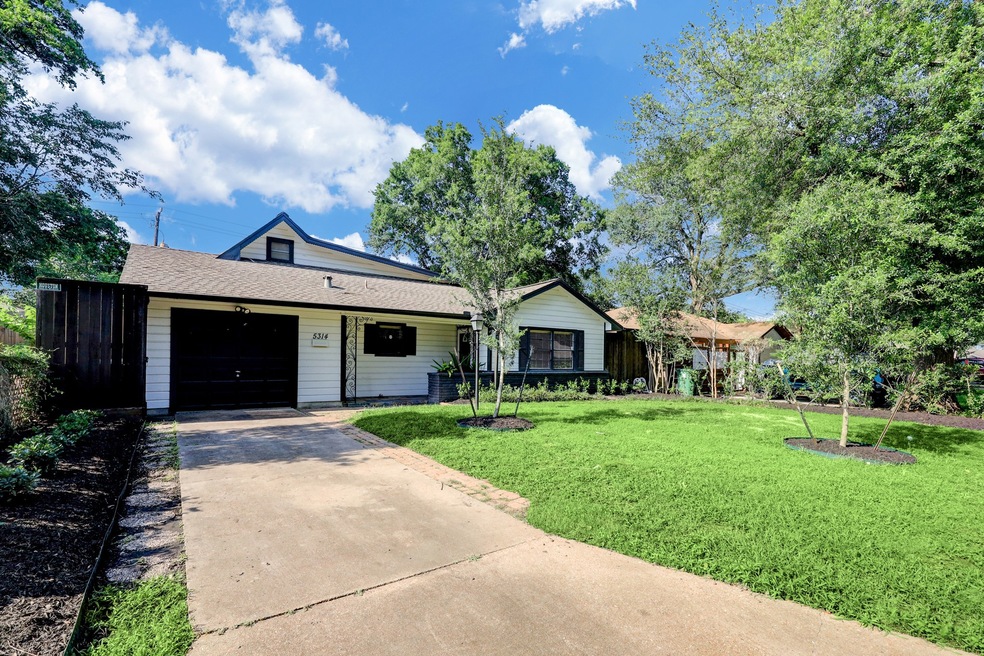 5314 De Lange Ln, Houston, TX 77092 - photo 1