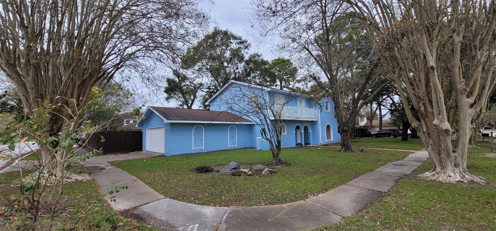 7003 Bent Branch Dr, Houston, TX 77088 - photo 1