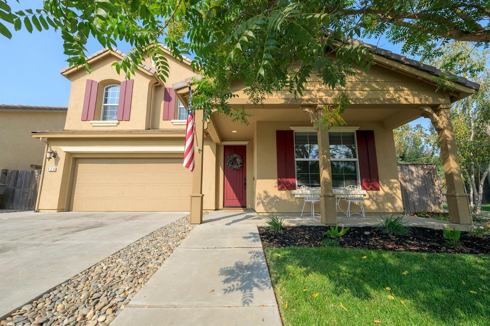 320 Rivergate Dr, Oakdale, CA 95361 - photo 1