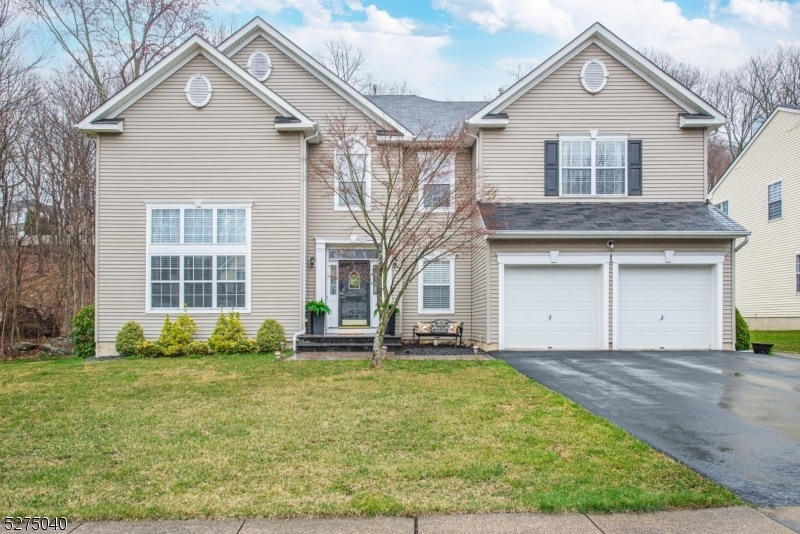 131 Aspen Ct, Lake Hopatcong, NJ 07849 - photo 1