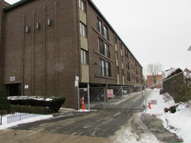 Hampshire House Condos unit 407, Bridgeport, CT 06605 - photo 1