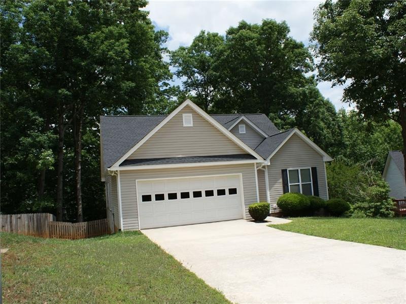 953 Charleston Ct, Gainesville, GA 30501 - photo 1