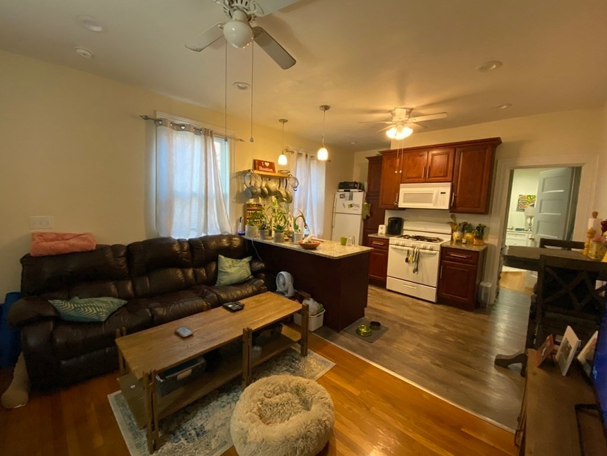 90 Lyndhurst St unit 2, Dorchester Center, MA 02124 - photo 1