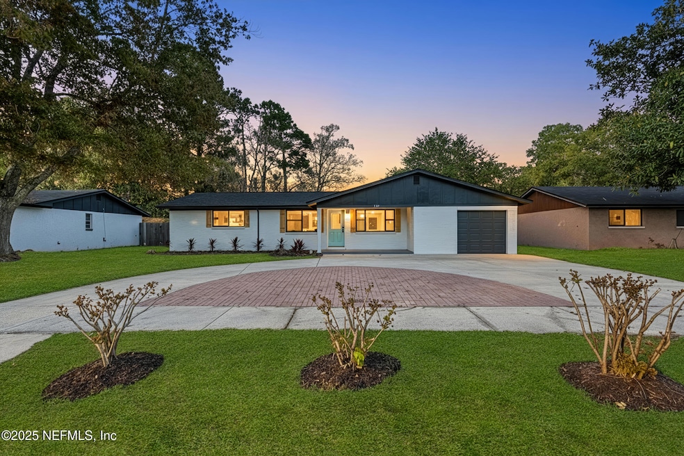 4085 Huntington Forest Blvd, Jacksonville, FL 32257 - photo 1