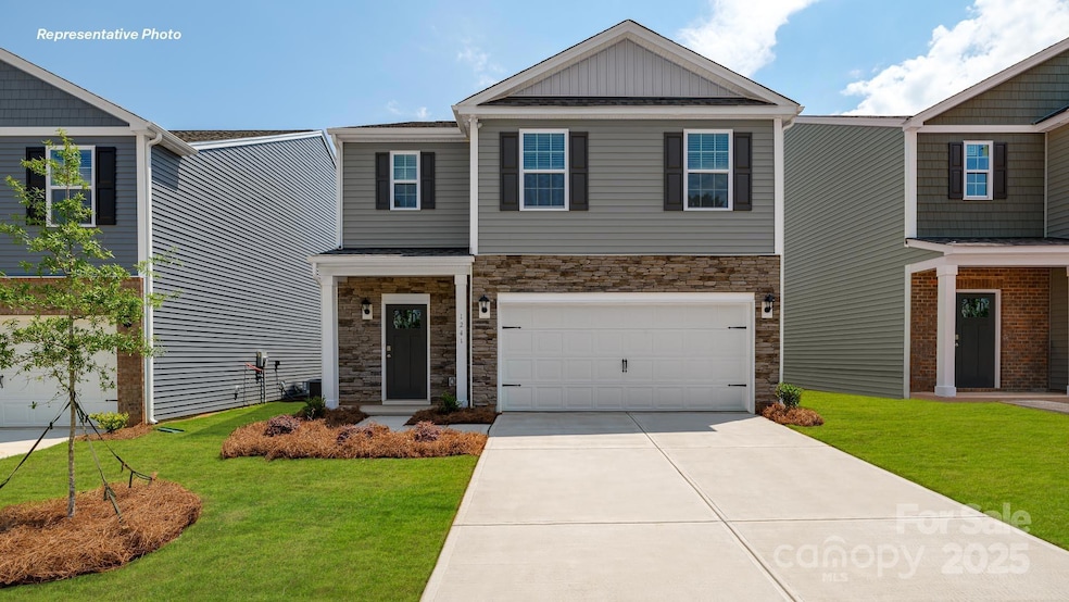 620 13th Avenue Dr NE, Hickory, NC 28601 - photo 1