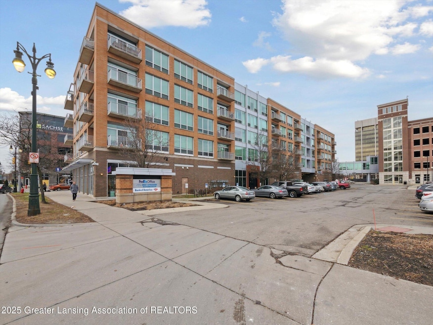 03-3670-Woodward-Ave-apt-202-Detroit-MI-