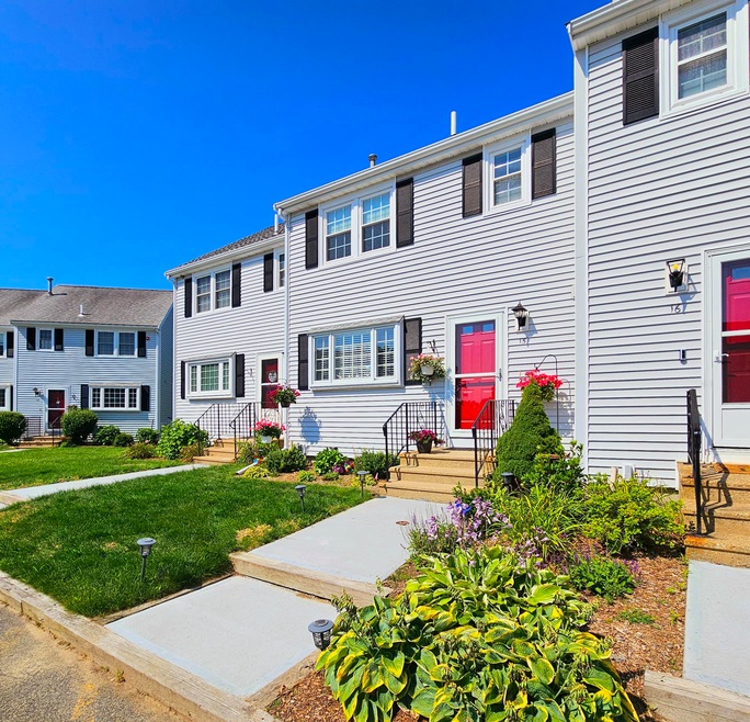 2697 Cranberry Hwy unit 15, Wareham, MA 02571 - photo 1