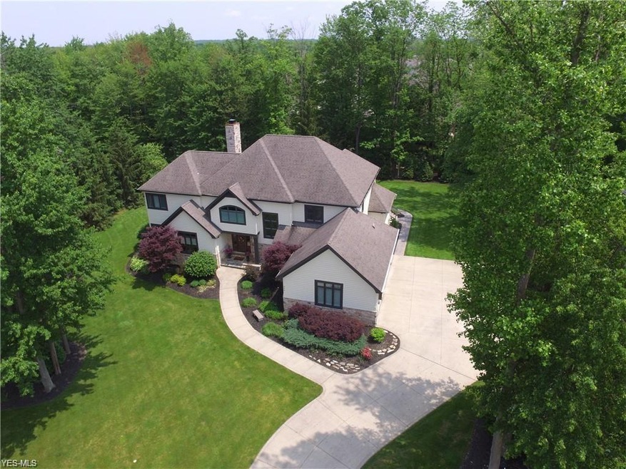 560 Club Dr, Aurora, OH 44202 - photo 1