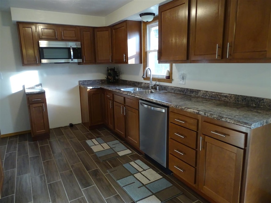 2631 W Darling St, Appleton, WI 54914 - photo 1