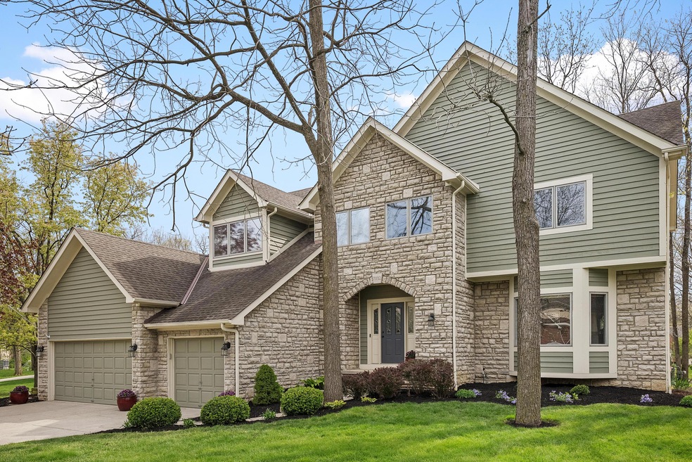 Wonderful Curb Appeal on Court Location!