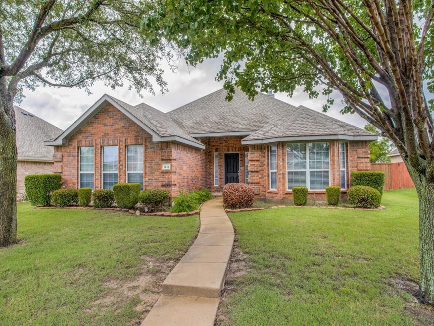 1211 E Oak St, Wylie, TX 75098 - photo 1