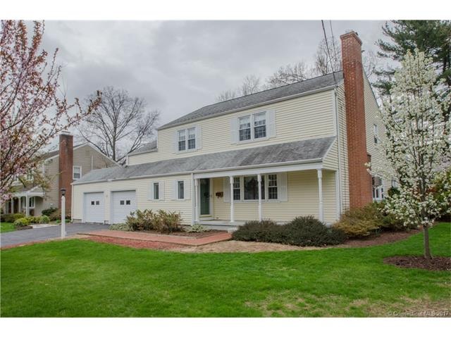 Welcome to 9 Brookfield Rd! This home enjoys an ex