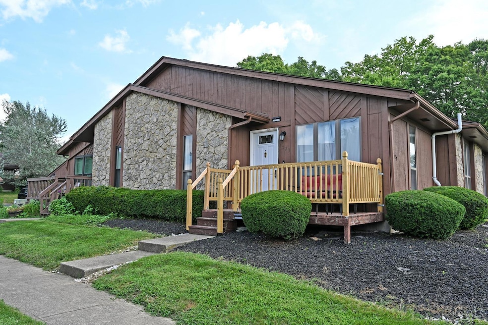 4723 Caprice Dr unit 13, Middletown, OH 45044 - photo 1