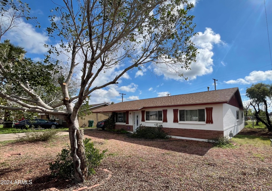 front corner lot