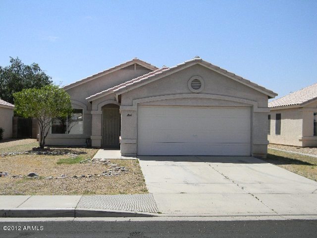 023-302389 Front View