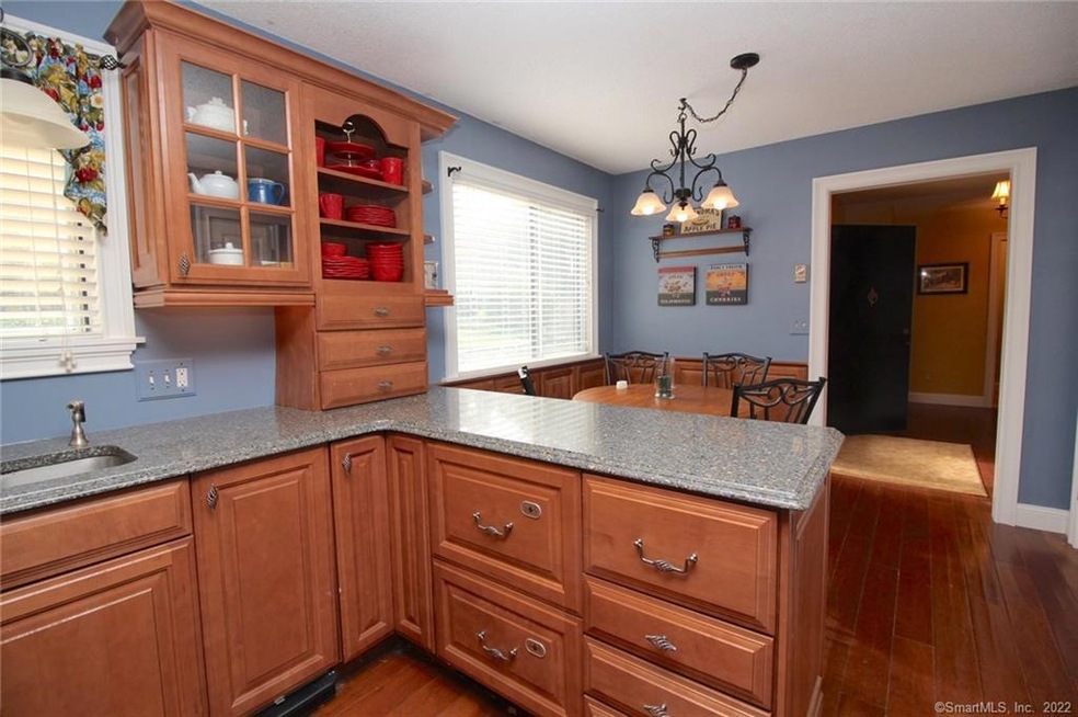 505 Heritage Village unit A, Southbury, CT 06488 - photo 1