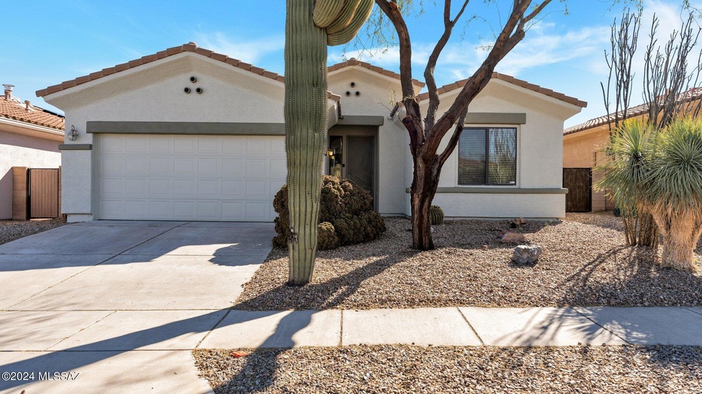 FRESH EXTERIOR PAINT