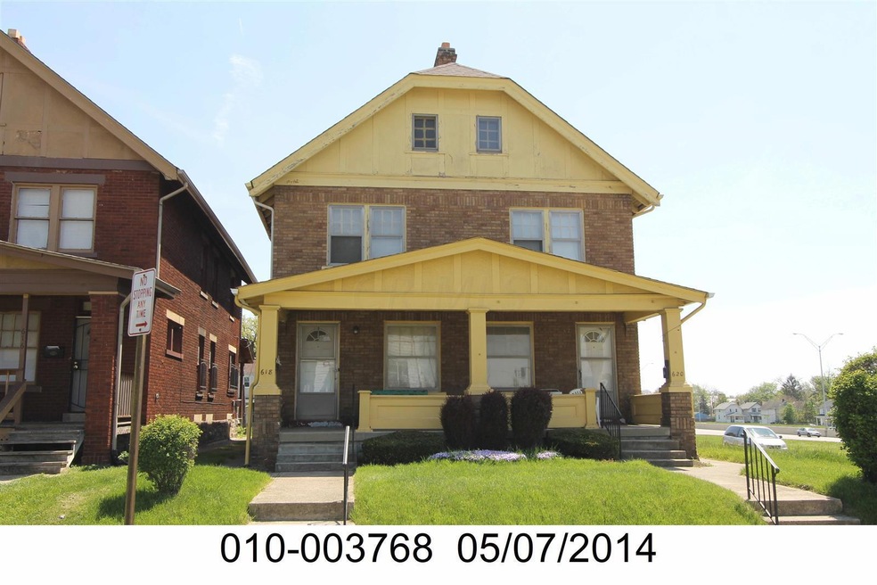 618-620 Lilley Photo