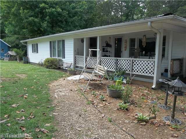 2452 Pleasant Union Rd, Denton, NC 27239 - photo 1