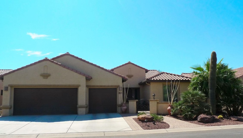 2 bed, 2.5 baths, 3 car garage