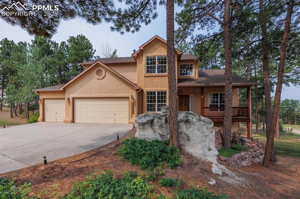 Lovely two story in Fox Pines, large, private corner lot