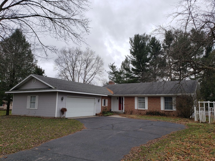 650 Hunt St, Lowell, MI 49331 - photo 1