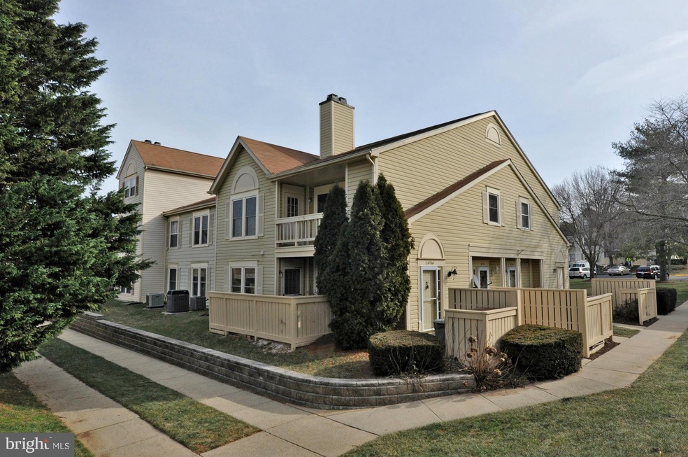 20120 Halethorpe Ln, Germantown, MD 20876 - photo 1