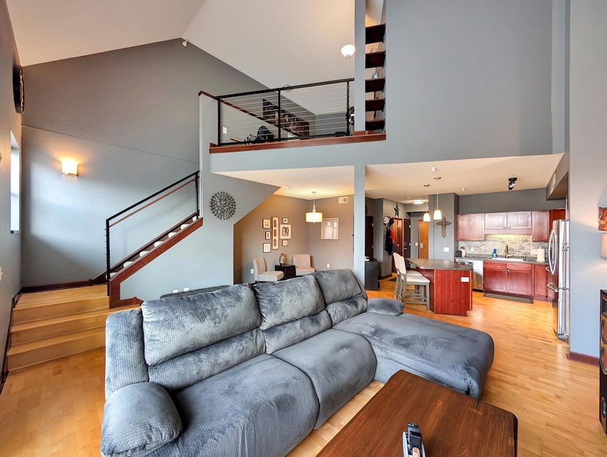 308 E 18th St unit 305, Minneapolis, MN 55404 - photo 1