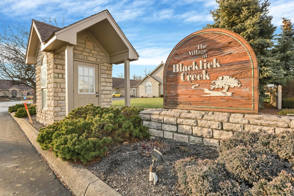 72 Villa Creek Dr unit 1472, Reynoldsburg, OH 43068 - photo 1