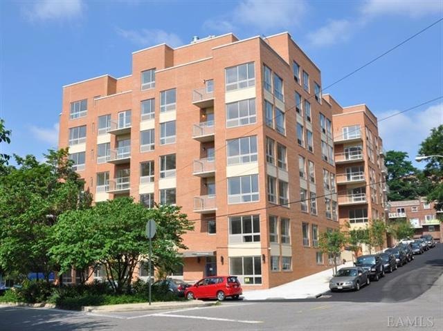 Latitude Riverdale unit W3D, Bronx, NY 10463 - photo 1