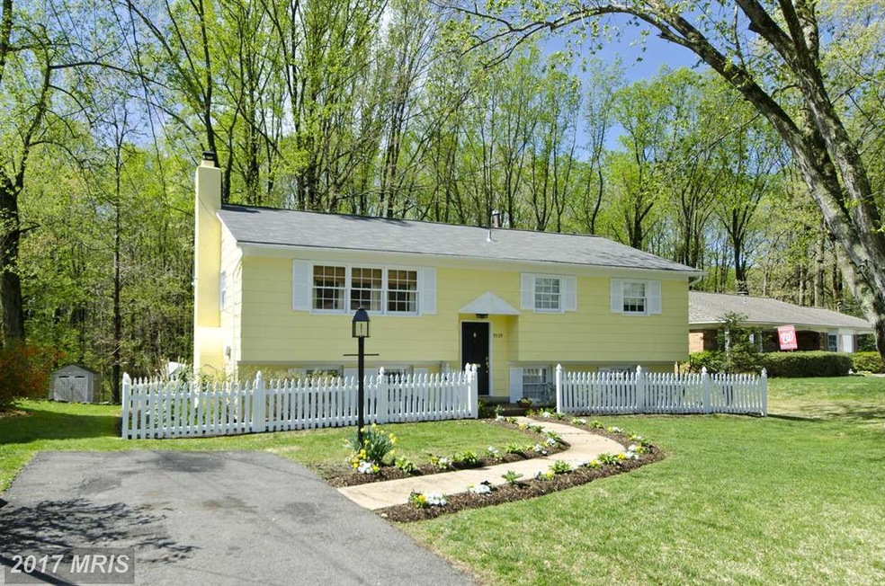 9539 Barkwood Ct, Fairfax, VA 22032 - photo 1